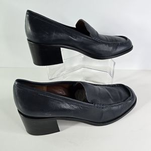 Etienne Aigner women's heeled slipon leather shoes size 8n in gray